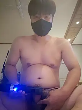 Tyyyggjju online show from October 2025 10:32:02 PM