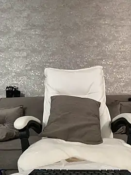 Snapshot of LillySquirtShot chatting on April 2026 11:15:02 PM LillySquirtShot online show from April 2026 11:15:02 PM