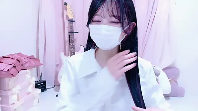 Megu-mimi online show from October 2025 02:17:02 PM