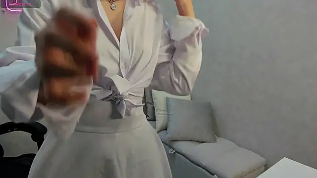 Snapshot of Alisa_Suun chatting on March 2025 01:11:01 AM Alisa Suun online show from March 2025 01:11:01 AM