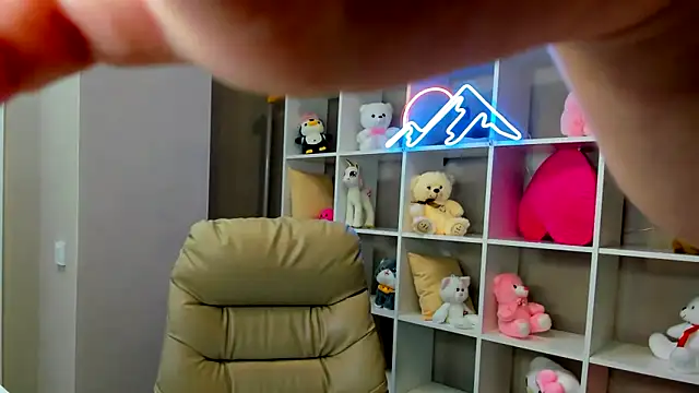 Snapshot of Alisa_Suun chatting on March 2025 12:00:01 AM Alisa Suun online show from March 2025 12:00:01 AM