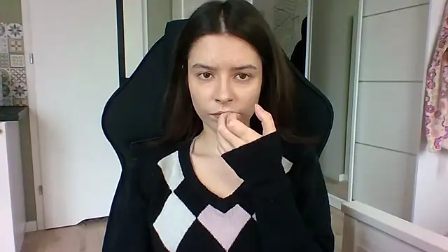 LariceSexy online show from April 2026 12:05:02 PM