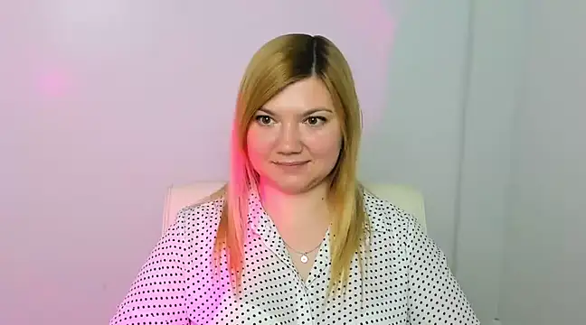 Snapshot of Lola_moree chatting on March 2025 06:29:01 PM Lola moree online show from March 2025 06:29:01 PM