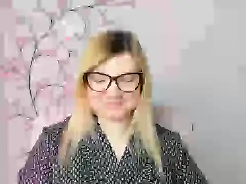 Snapshot of Lola_moree chatting on February 2026 12:48:02 PM Lola moree online show from February 2026 12:48:02 PM