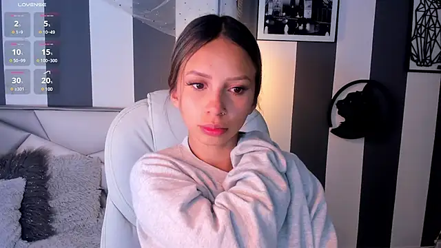 Snapshot of Salome__evans chatting on February 2025 01:28:02 PM Salome evans online show from February 2025 01:28:02 PM