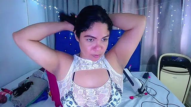 hornny cougar online show from March 2026 08:04:01 PM