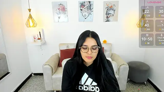 Snapshot of Hadley_ chatting on February 2025 03:48:01 AM Hadley online show from February 2025 03:48:01 AM