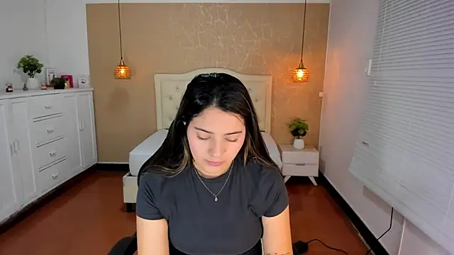 Hadley  online show from April 2026 02:59:01 AM