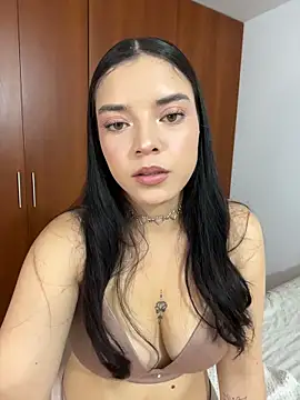 Snapshot of eileensophi chatting on March 2026 03:34:01 AM eileensophi online show from March 2026 03:34:01 AM