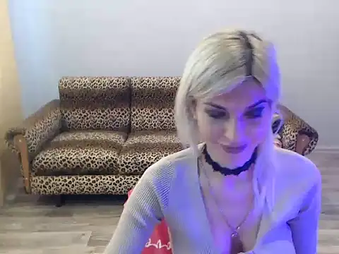 Snapshot of SexyBeatriice chatting on November 2025 07:20:02 AM SexyBeatriice online show from November 2025 07:20:02 AM