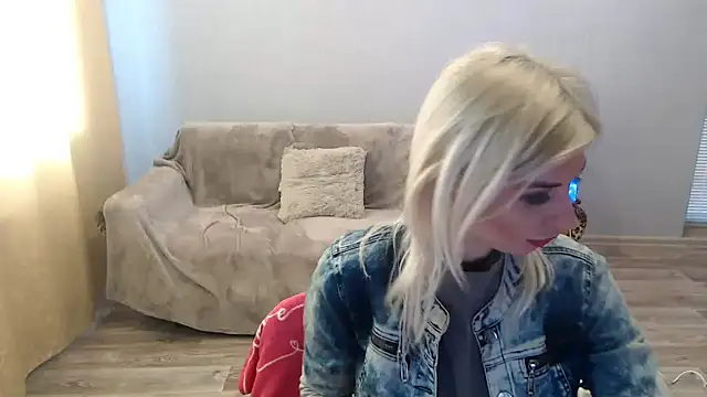 Snapshot of SexyBeatriice chatting on February 2026 07:14:01 AM SexyBeatriice online show from February 2026 07:14:01 AM