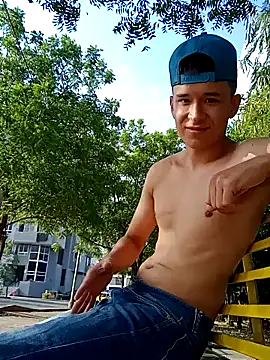 arevalo1124 online show from February 2025 08:42:02 PM