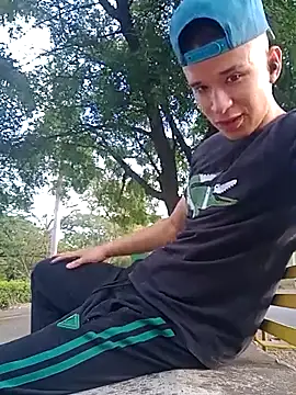 arevalo1124 online show from September 2025 09:47:02 PM