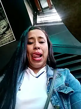 kamila lovee online show from March 2025 10:40:01 PM