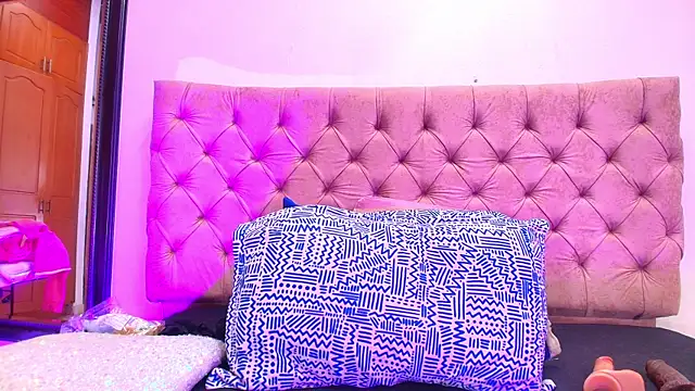 sharlott miller online show from February 2025 12:14:02 PM