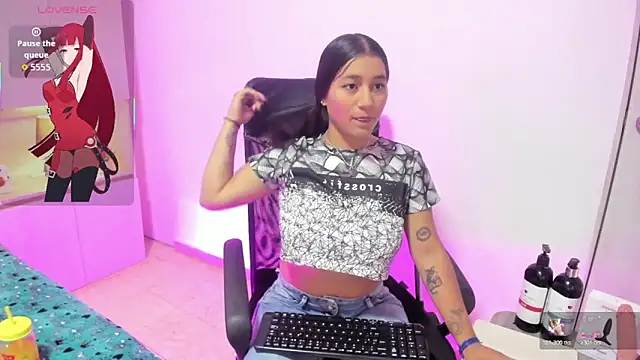 CandyyMaria online show from November 2025 07:57:01 PM