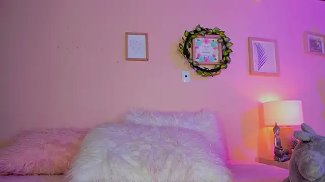 julietha bianco  online show from February 2025 09:25:02 PM