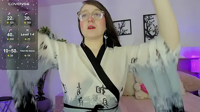 julietha bianco  online show from September 2025 02:50:01 PM