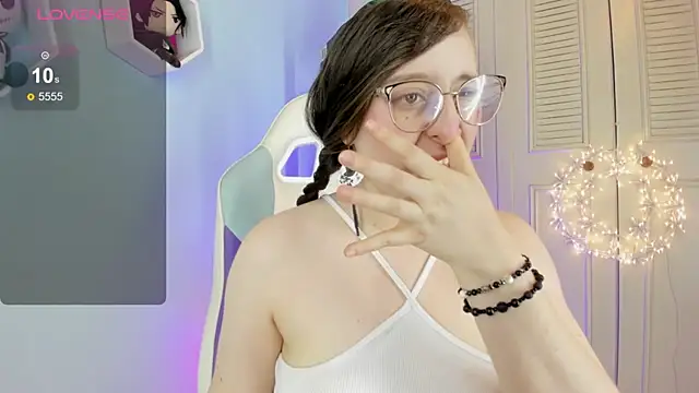 julietha bianco  online show from October 2025 02:07:02 PM