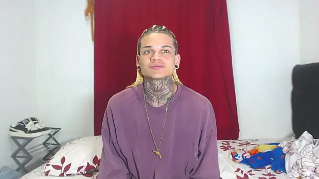 hot man05 online show from February 2025 10:03:02 AM