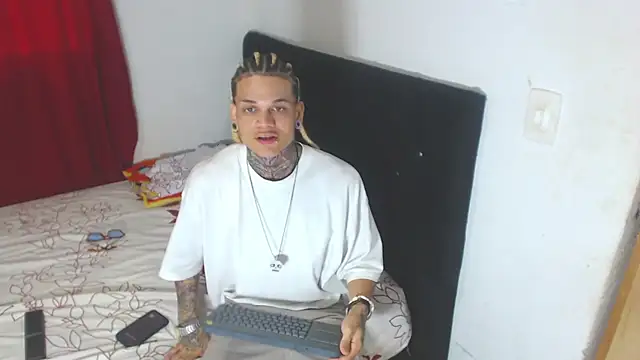 hot man05 online show from February 2025 03:16:02 PM