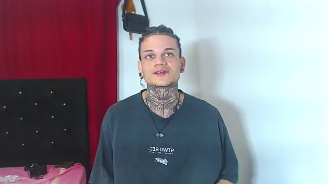 hot man05 online show from March 2025 03:13:02 AM