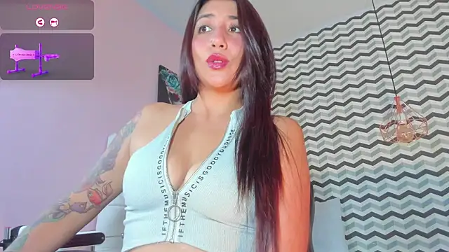 Snapshot of CALANTHELOVE1 chatting on March 2025 11:31:01 PM CALANTHELOVE1 online show from March 2025 11:31:01 PM