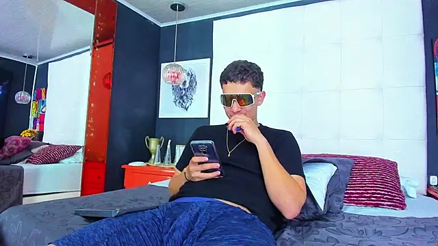 Thomas May4rs online show from March 2025 07:42:02 AM