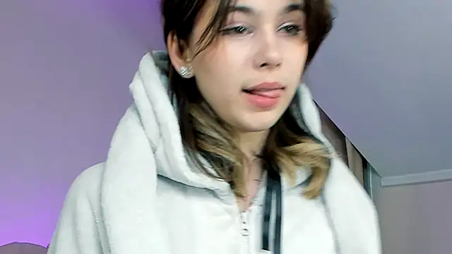 Snapshot of Hotary_Yuko chatting on January 2025 03:04:02 PM Hotary Yuko online show from January 2025 03:04:02 PM