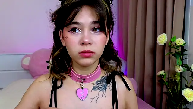 Snapshot of Hotary_Yuko chatting on February 2025 01:08:02 PM Hotary Yuko online show from February 2025 01:08:02 PM