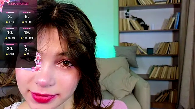 Snapshot of Hotary_Yuko chatting on February 2025 11:13:01 AM Hotary Yuko online show from February 2025 11:13:01 AM