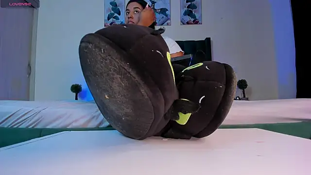 aleya bliss online show from November 2025 02:00:01 AM