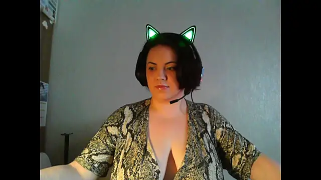 Snapshot of BlackkkVelvet chatting on March 2025 12:01:02 PM BlackkkVelvet online show from March 2025 12:01:02 PM