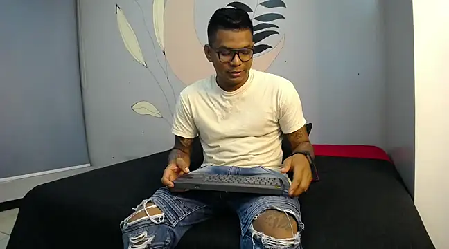 Saipadpuer30 online show from February 2025 03:30:01 AM