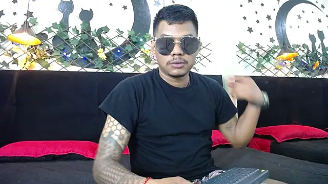 Saipadpuer30 online show from March 2025 04:34:02 PM