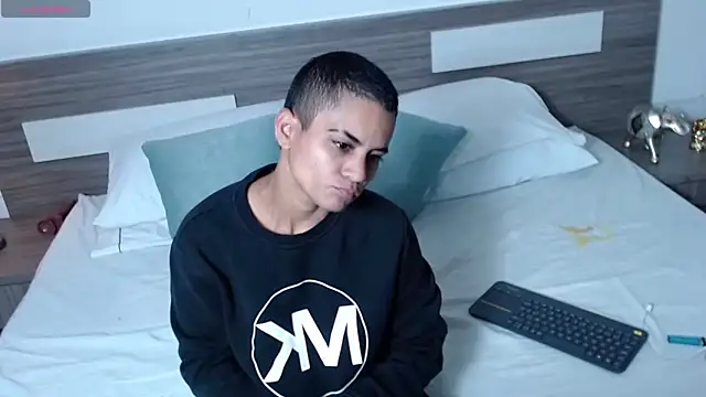 Liiamthompson online show from April 2026 10:12:02 AM