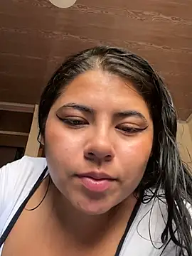 Snapshot of viccky_vick chatting on February 2025 05:09:01 PM viccky vick online show from February 2025 05:09:01 PM