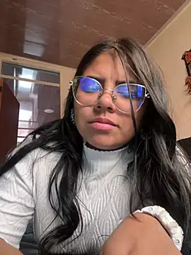 Snapshot of viccky_vick chatting on March 2025 09:03:01 PM viccky vick online show from March 2025 09:03:01 PM