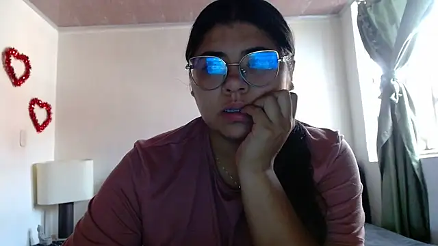 Snapshot of viccky_vick chatting on October 2025 08:39:02 PM viccky vick online show from October 2025 08:39:02 PM