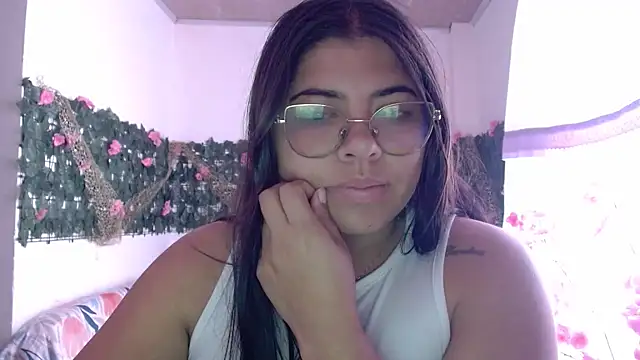 viccky vick online show from December 2025 04:44:01 PM