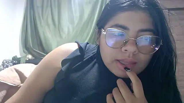 viccky vick online show from March 2026 10:59:01 PM