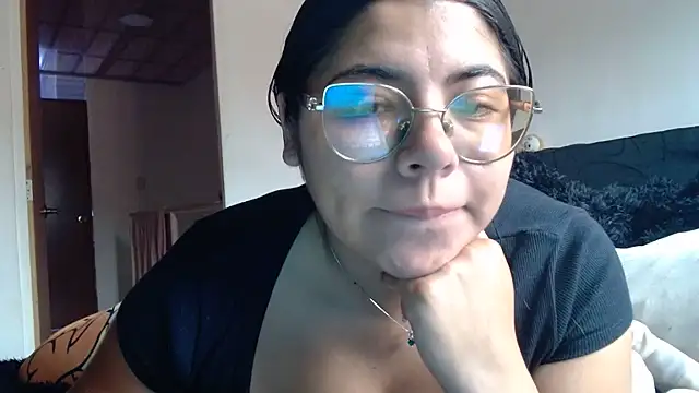 viccky vick online show from May 2026 07:32:02 PM