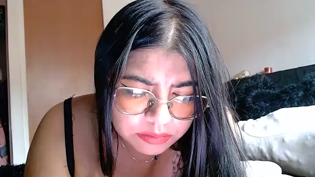 viccky vick online show from May 2026 09:33:01 PM