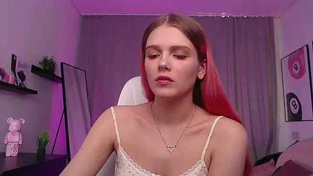 Snapshot of Gretchen_Mol chatting on March 2026 07:38:01 AM Gretchen Mol online show from March 2026 07:38:01 AM