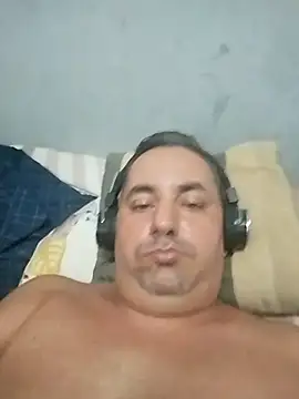 Snapshot of Cruelmalvado chatting on January 2026 05:23:02 AM Cruelmalvado online show from January 2026 05:23:02 AM