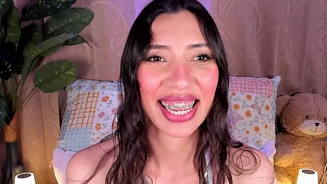 Miss veronicaa2 online show from July 2026 01:25:02 PM