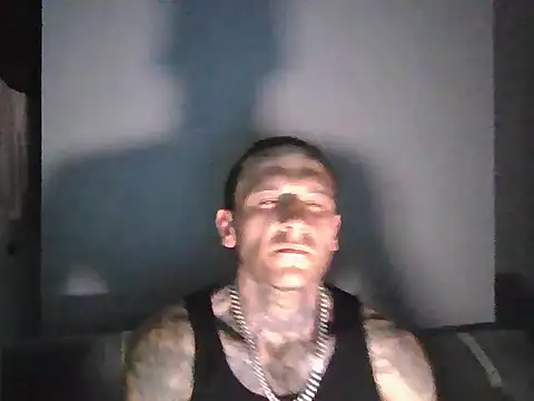 Snapshot of cruz815 chatting on November 2025 07:03:03 PM cruz815 online show from November 2025 07:03:03 PM