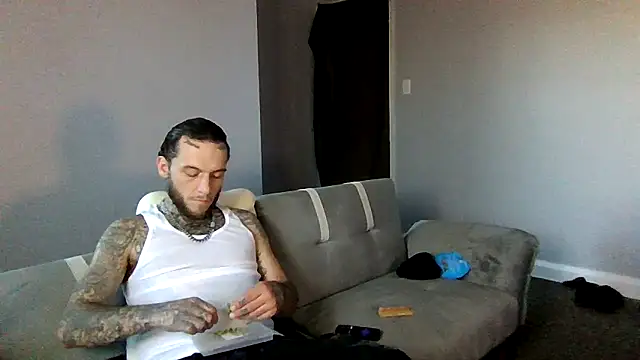 Snapshot of cruz815 chatting on January 2026 09:28:02 PM cruz815 online show from January 2026 09:28:02 PM