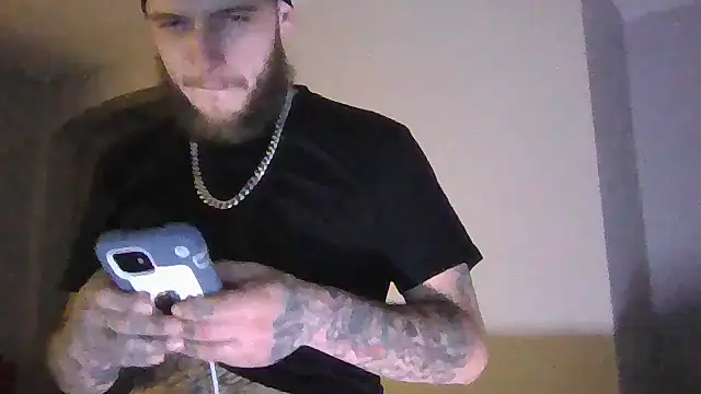 Snapshot of cruz815 chatting on March 2026 12:35:01 AM cruz815 online show from March 2026 12:35:01 AM