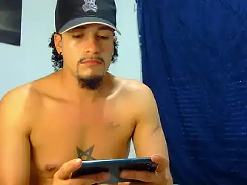 Snapshot of Keiviid chatting on February 2025 03:08:02 PM Keiviid online show from February 2025 03:08:02 PM